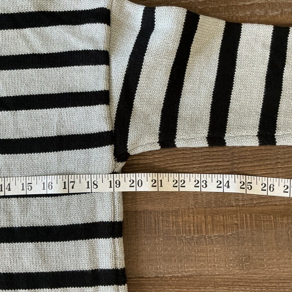 Karl Lagerfeld Black and White Women's Striped Mock-Neck Sunglasses Sweater - Picture 6 of 7